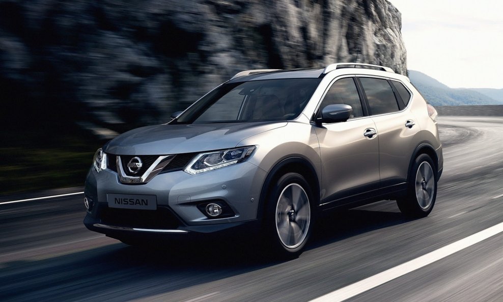 2014-Nissan-X-Trail-Rogue-1[2]