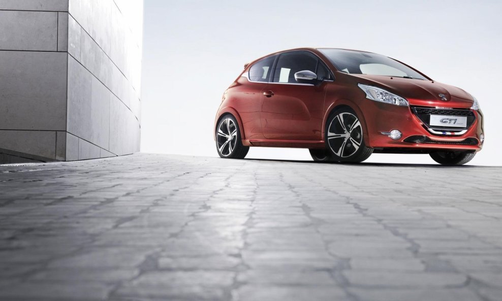 concept-peugeot-peugeot-208-gti2-1440x1920