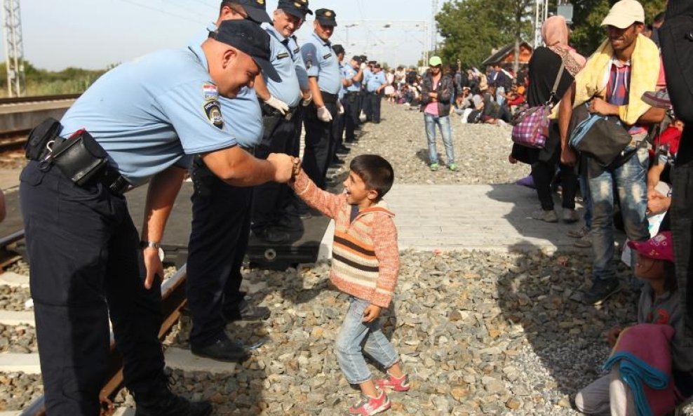 Više od polovine građana smatra da bi Hrvatska trebala biti otvorena za izbjeglice koje traže zaštitu Hrvatske