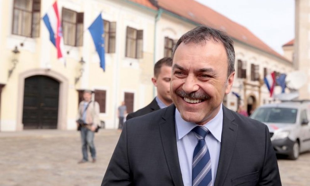 Vlaho Orepić stigao je u Osijek podržati stranačke kolege i Miroslava Šimića kao kandidata za gradonačelnika