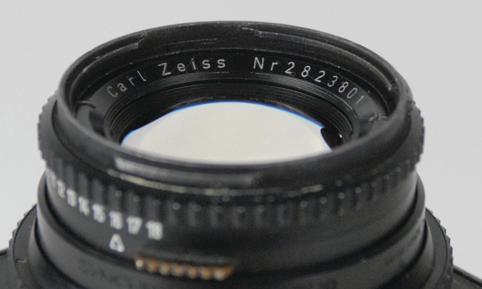 Zeiss optika