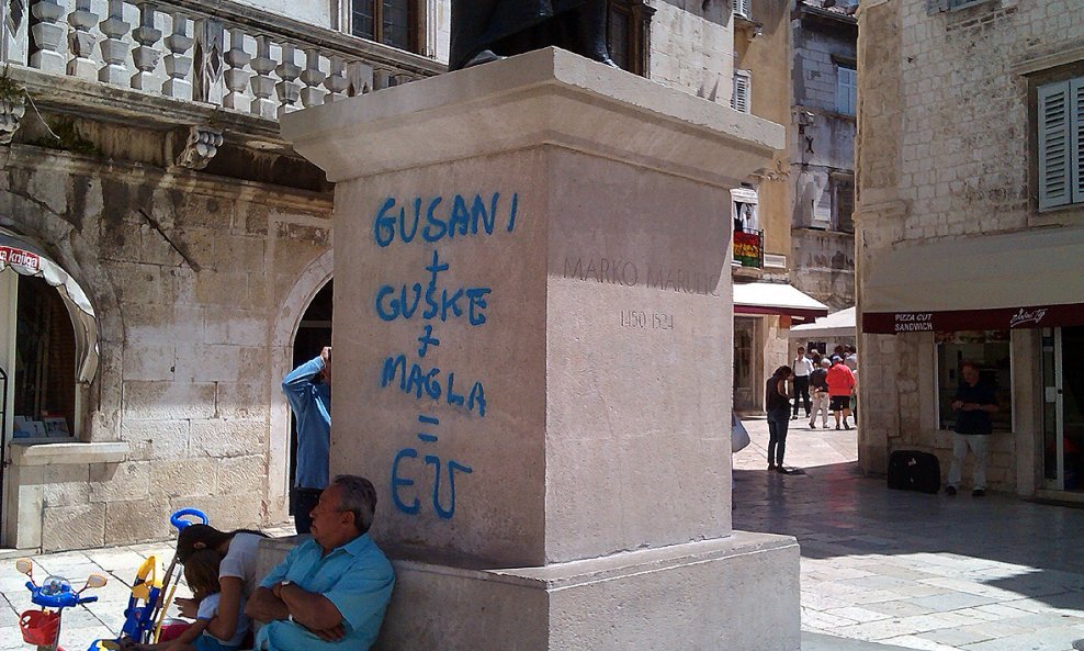 anti eu grafit u splitu vandalizam