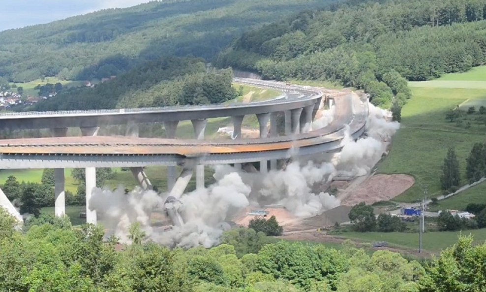 autobahn leti u zrak