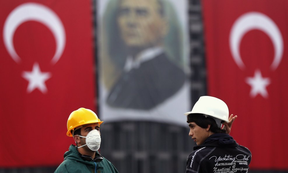 Turska zastava Ataturk