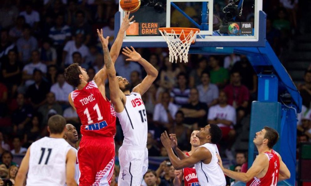 Hrvatska - SAD, Ante Tomić i Tyson Chandler