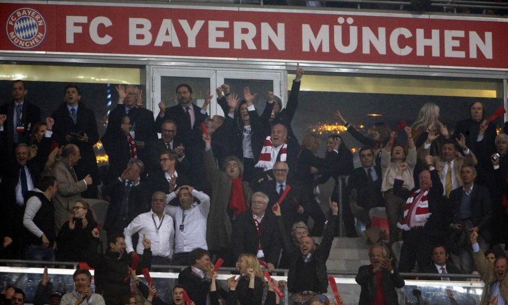 Uli Hoeness i društvo slave Bayernovu pobjedu nad Barcelonom