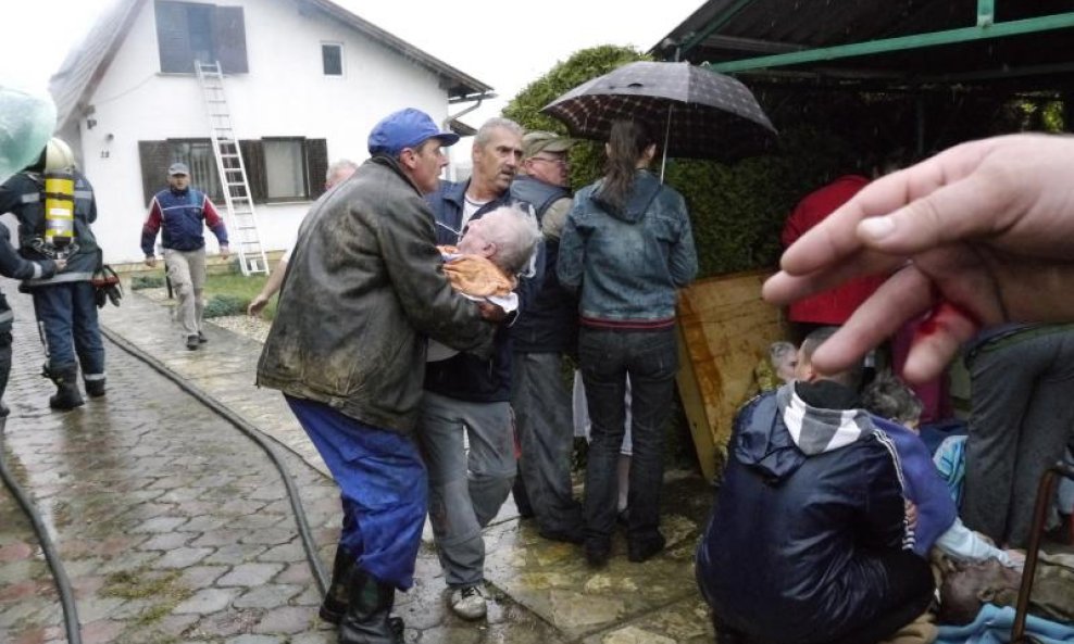 Starački dom požar