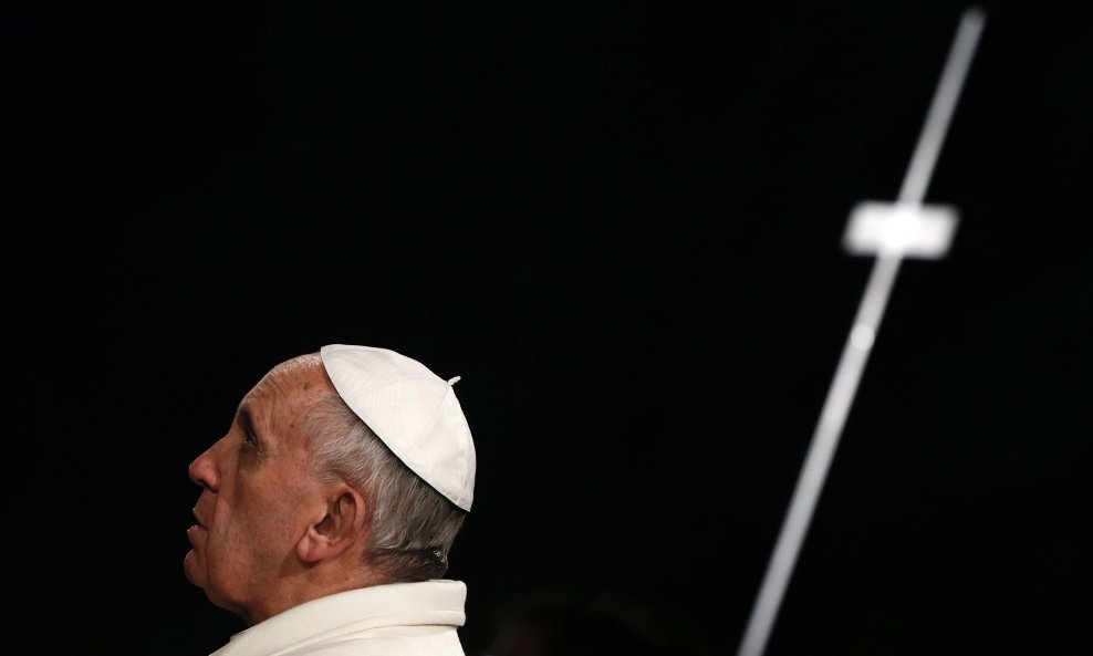 Papa Franjo ubojstvo više od 50 ljudi u Las Vegasu ocijenio je kao 'bezumnu tragediju'