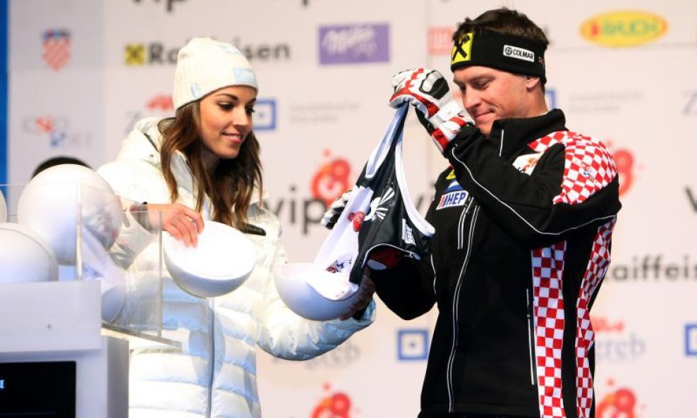 Ivica Kostelić odradio trening na Sljemenu. Društvo su mu pravili Ante i Janica (8)