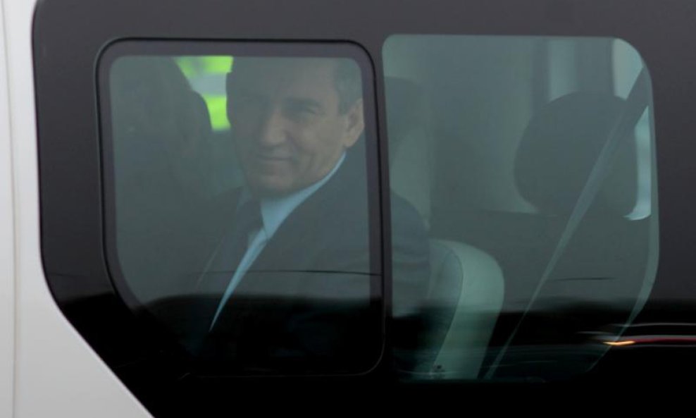 Gotovina na slobodi (2)