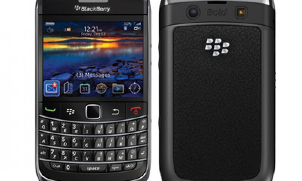 blackberry bold 9700 pametni telefon