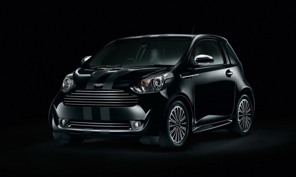 Aston-Martin-Cygnet-7[2]