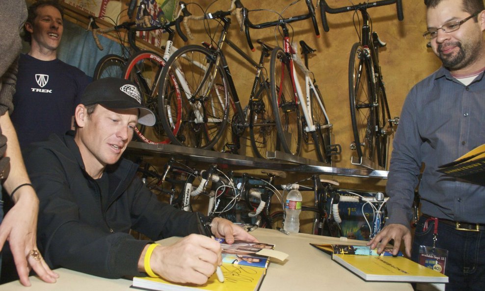 Lance Armstrong