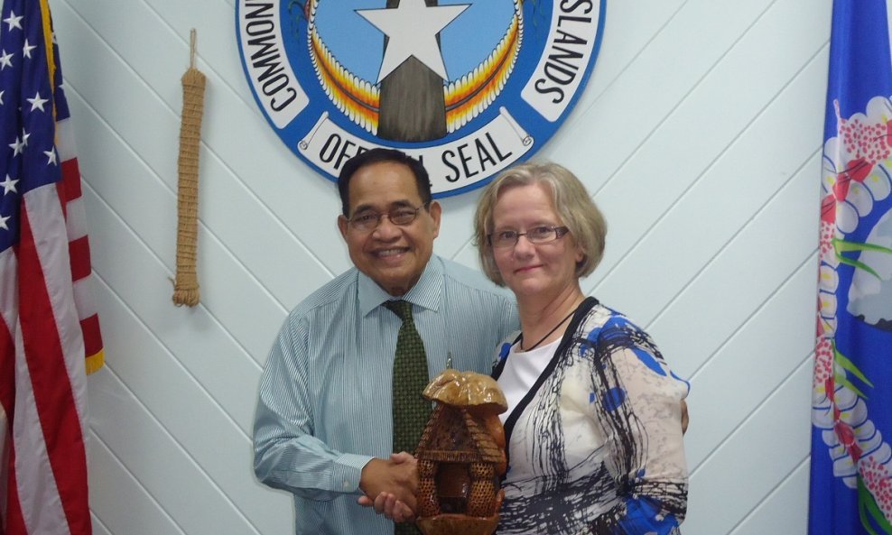 Veleposlanica Susan Cox