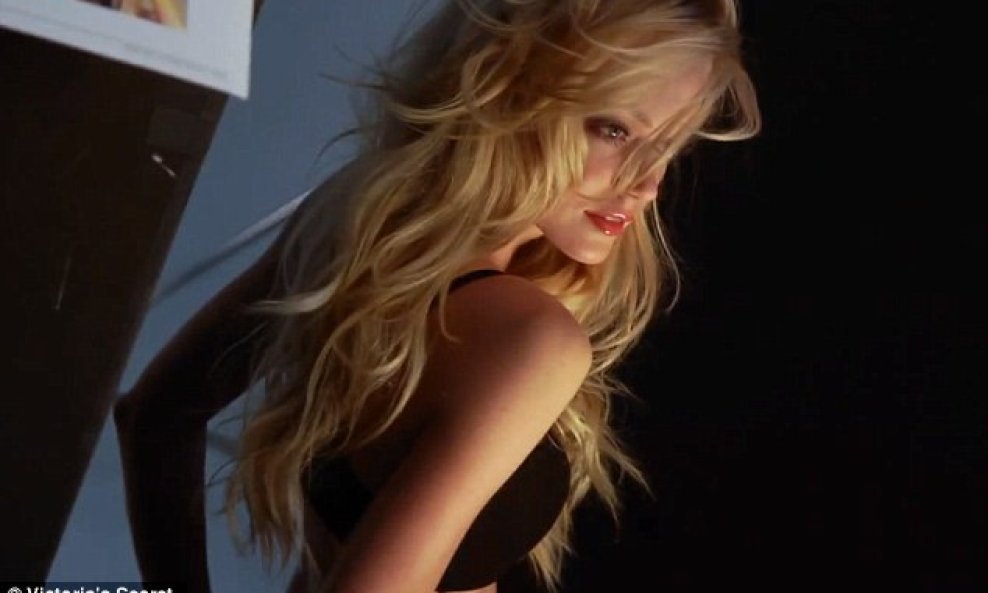 Lindsay Ellingson