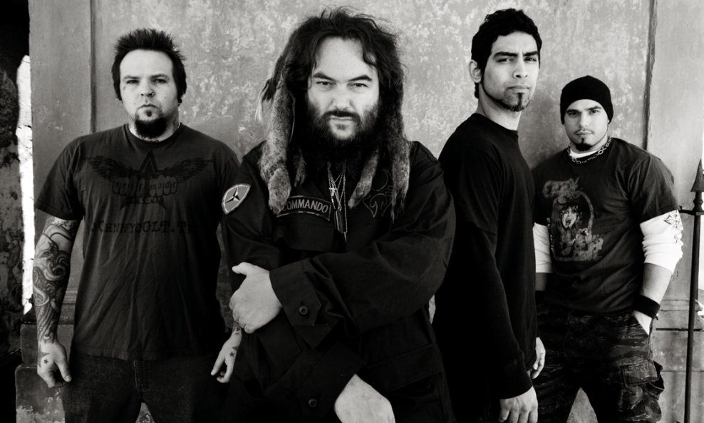 Soulfly 01
