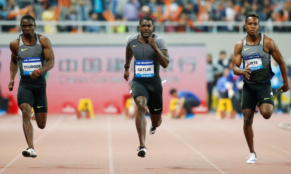 Justin Gatlin (u sredini)