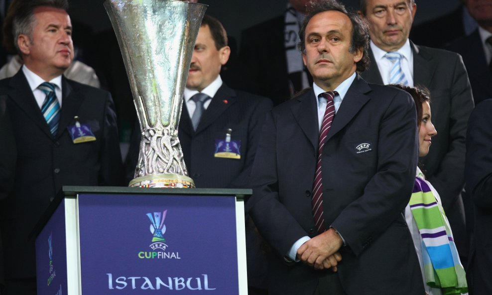 Michel Platini, Finale Kupa Uefa, Istambul 2008-09