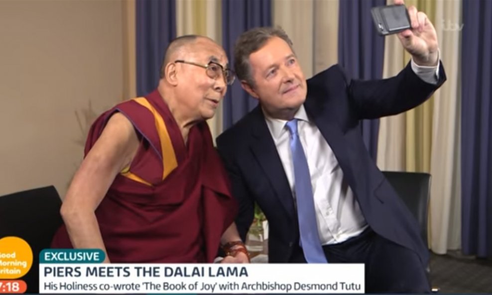 Dalaj Lama i Piers Morgan