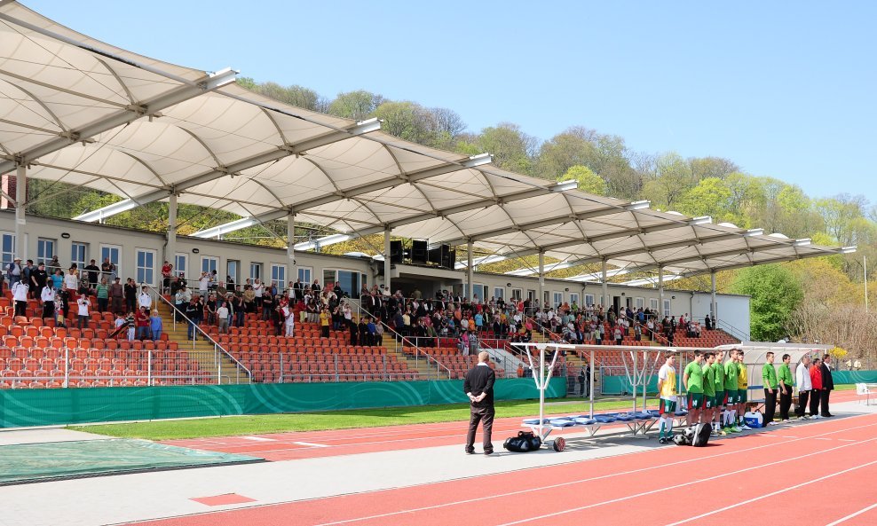 stadion tribina