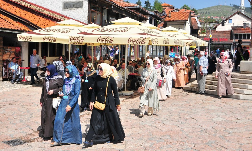 Baščaršija, Sarajevo muslimanke