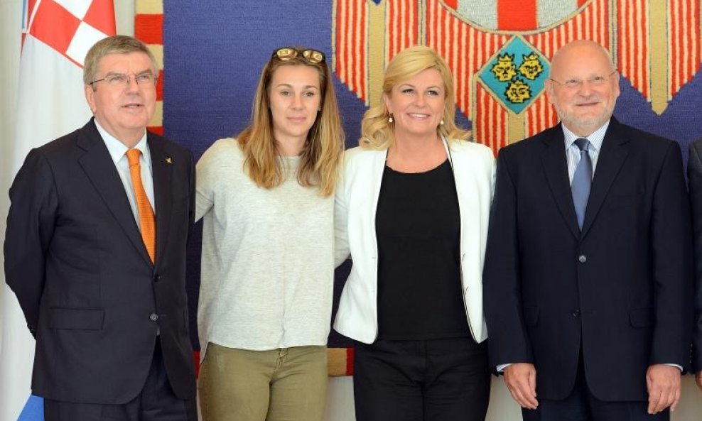 Predsjednik Međunarodnog olimpijskog odbora Thomas Bach, Sara Kolak, predsjednica Republike Kolinda Grabar-Kitarović i predsjednik Hrvatskog olimpijskog odbora Zlatko Mateša