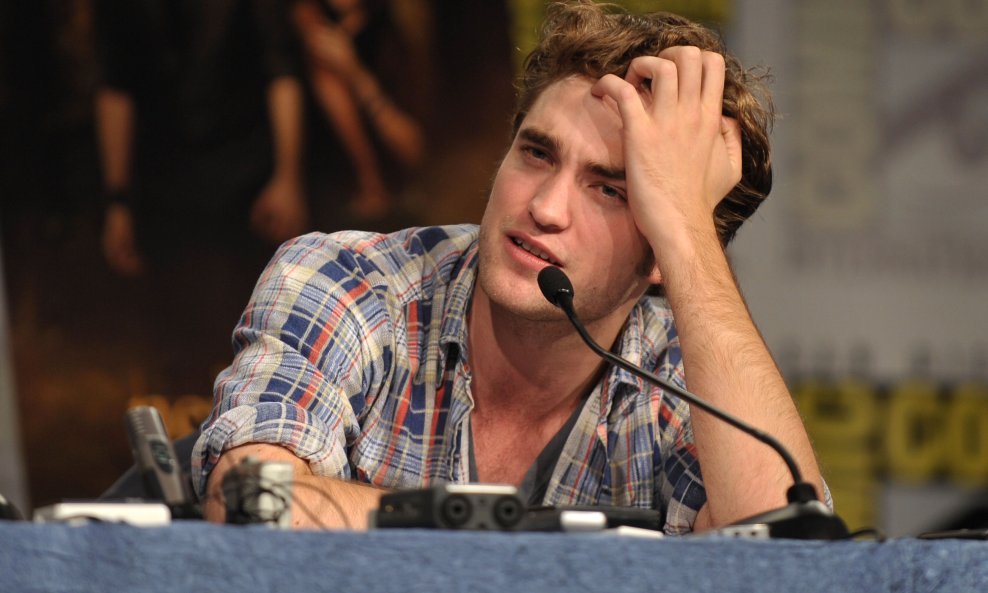 pattinson slika