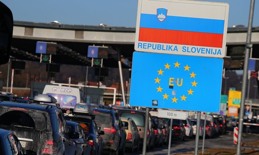Slovenija granica gužva granični prijelaz