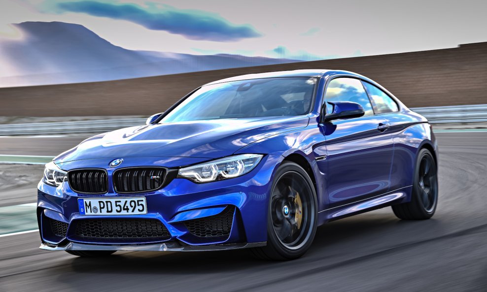 BMW M4 CS