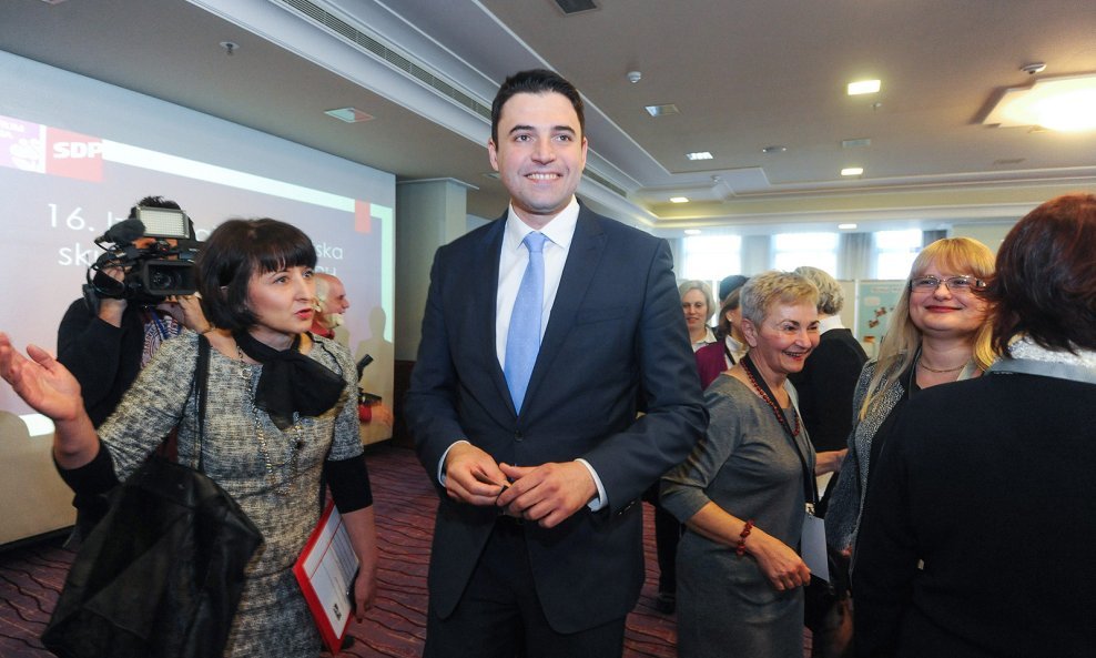 Davor Bernardić