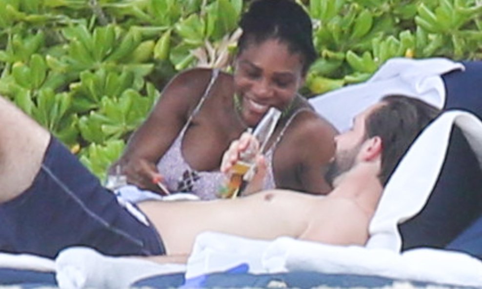 Serena Williams i Alexis Ohanian na plaži