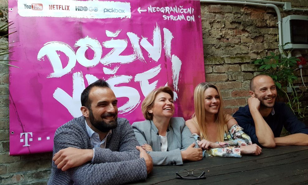 Ivan Šarić, Nataša Rapaić, Andrea Andrassy i Goran Vugrinec tijekom predstavljanja Tarife za mlade