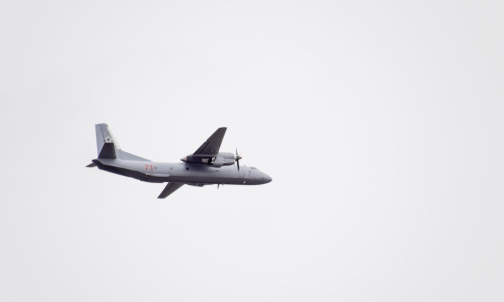 Antonov an-26