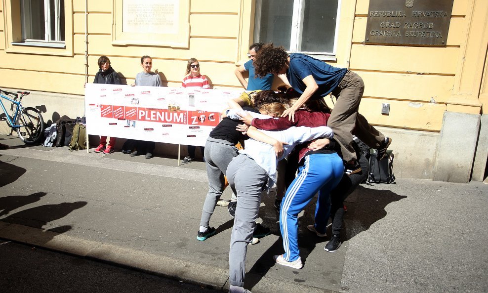 Jednodnevni prosvjed plesnih umjetnika na Gornjem gradu
