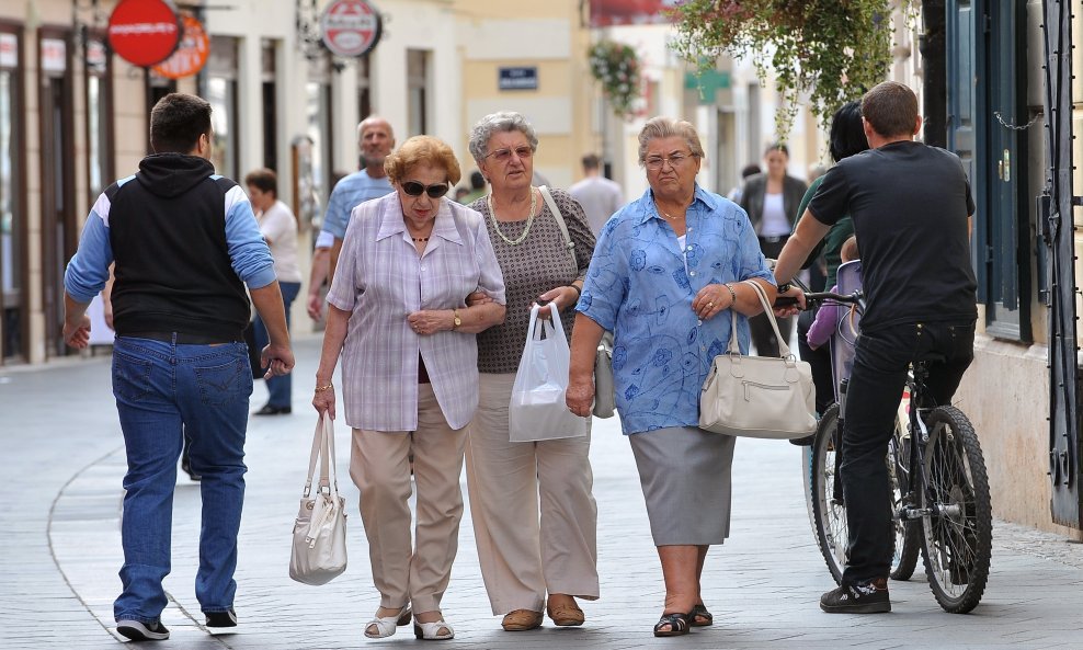 Prve bi se na udaru novih pravila mogle naći žene rođene 1962. godine, koje će moći ići u prijevremenu mirovinu već 2019. godine