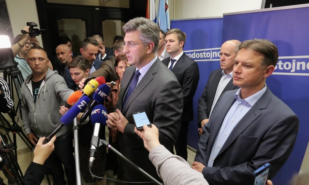 Andrej Plenković i Gordan Jandroković nakon sjednice vrha HDZ-a