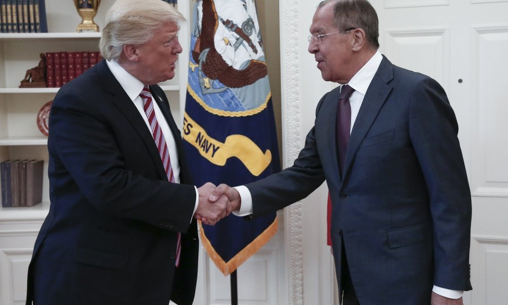 Američki predsjednik Trump i ruski ministar vanjskih poslova Lavrov