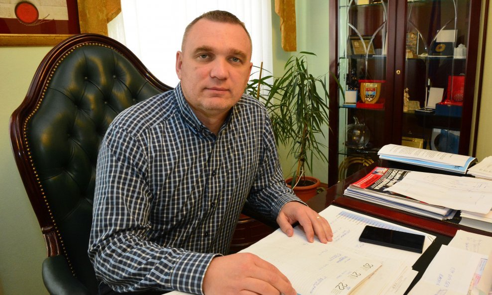 Nasilni gradonačelnik Požege Vedran Neferović