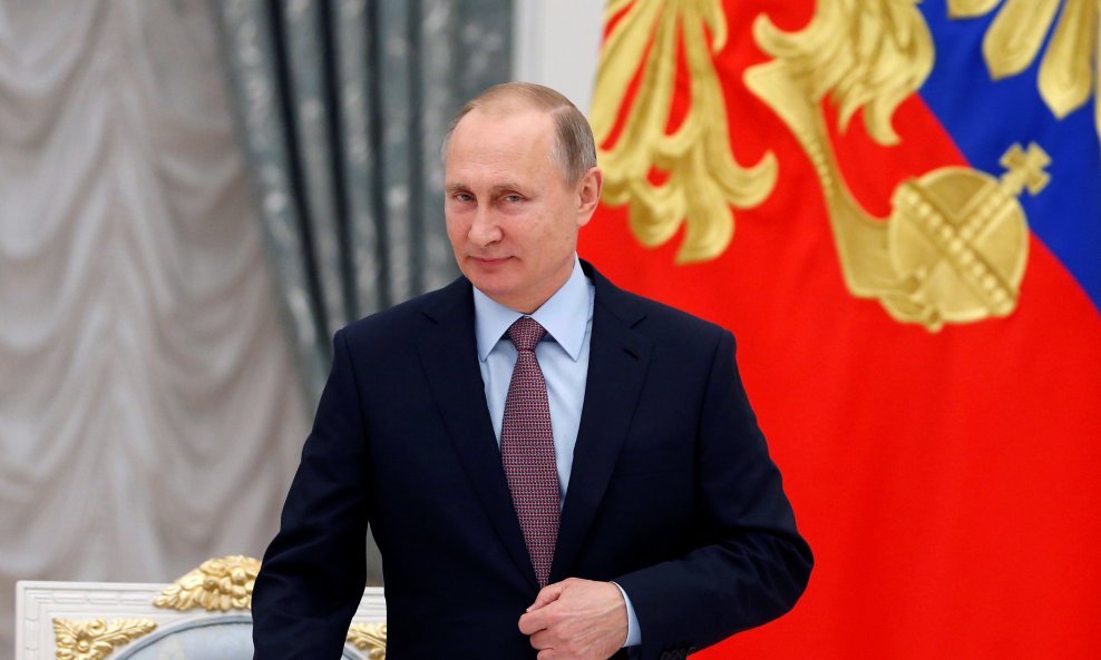 Predsjednik Vladimir Putin u predsjedničku utrku kreće bez pravog suparnika