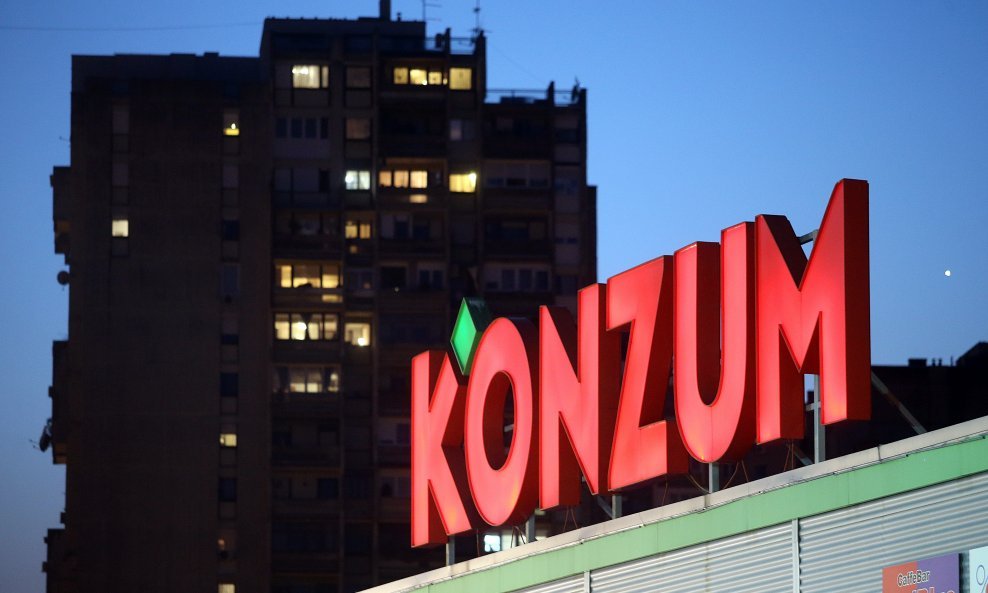 Konzum je najveći hrvatski maloprodajni trgovački lanac s udjelom od oko 30 posto na hrvatskom tržištu