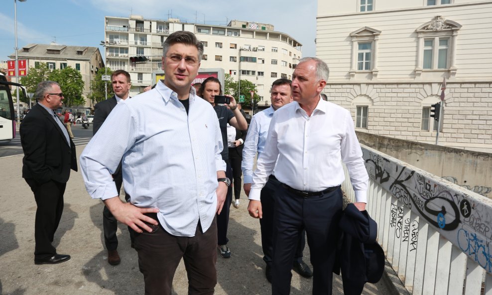 Andrej Plenković i HDZ-ov kandidat za splitskog gradonačelnika Andro Krstulović Opara u Splitu