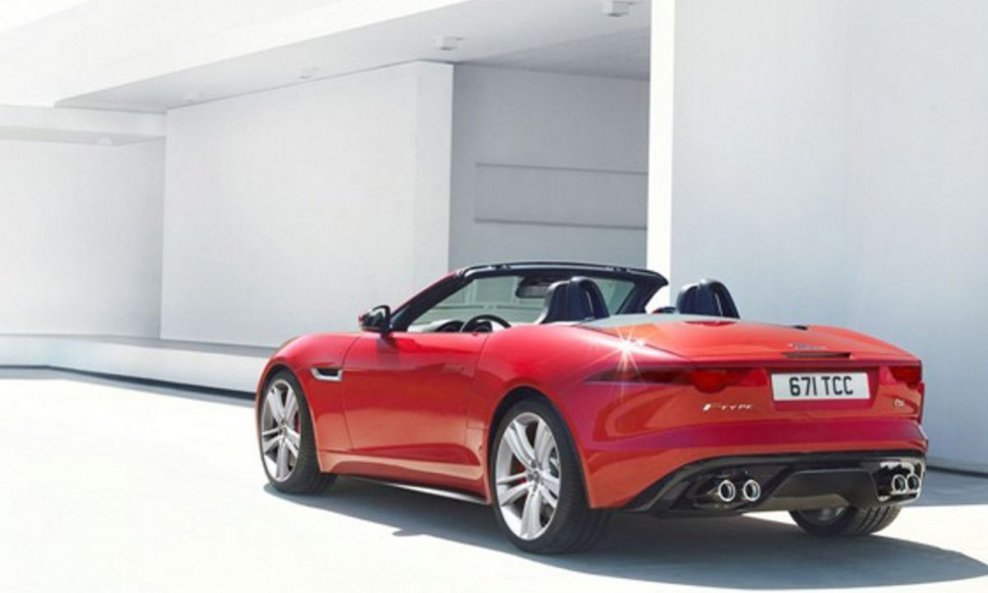 004-jaguar-f-type-leaked