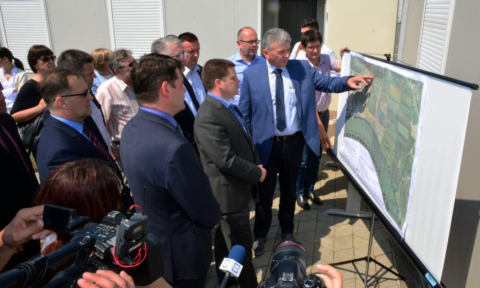 Ministar Butković je najavio ulaganja u lučku infrastrukturu