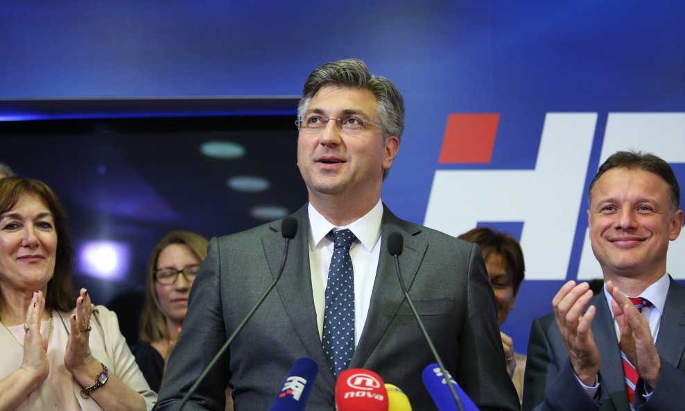 Šef HDZ-a Andrej Plenković jako je riskirao izbjegavajući ići na nove izbore, ali je uspio - sastavio je novu većinu
