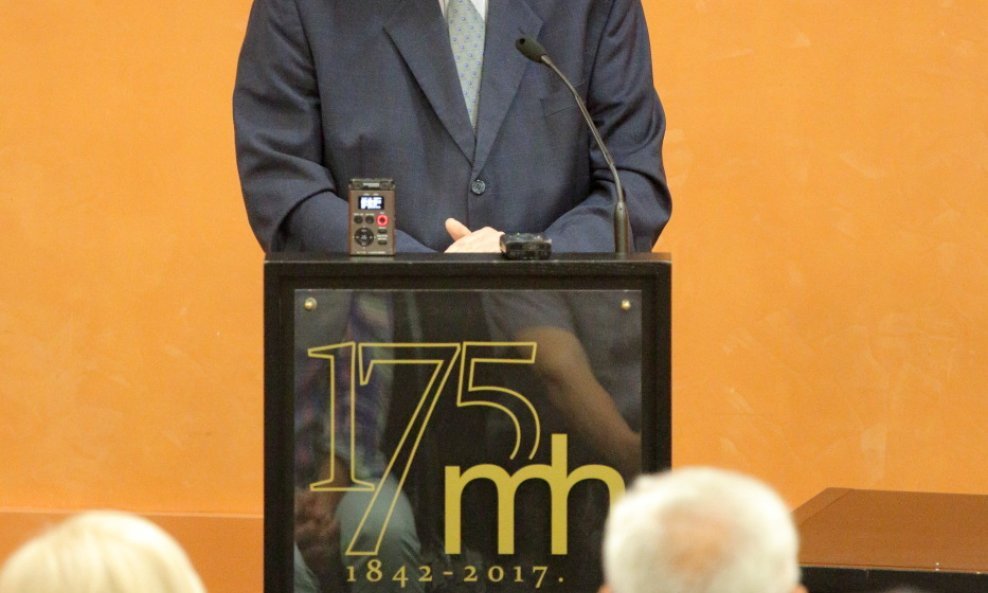 Profesor Marko Samardžija, autor knjige