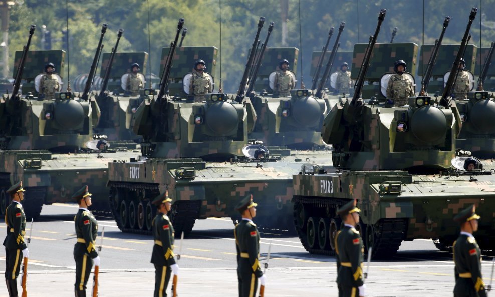 Anti-aircraft artillery are displayed during the military parade to mark the 70th anniversary of the end of World War Two, in Beijing, China, September 3, 2015. REUTERS/Damir Sagolj