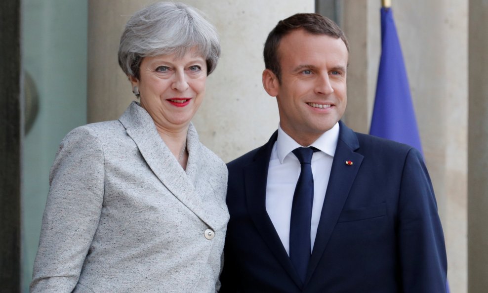 Theresa May i Emmanuel Macron