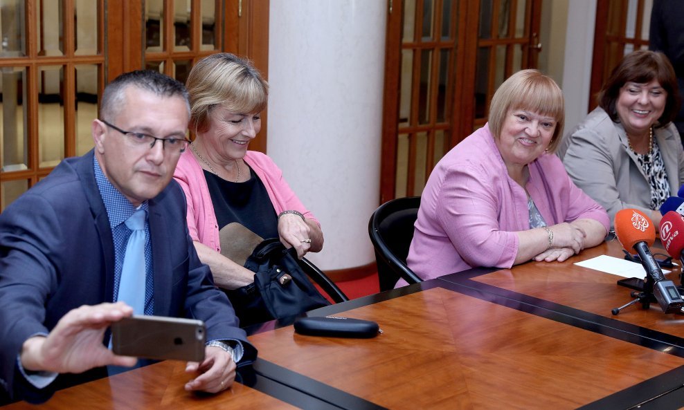 Goran Beus Richembergh, Vesna Pusić, Anka Mrak Taritaš i Nada Turina Đurić