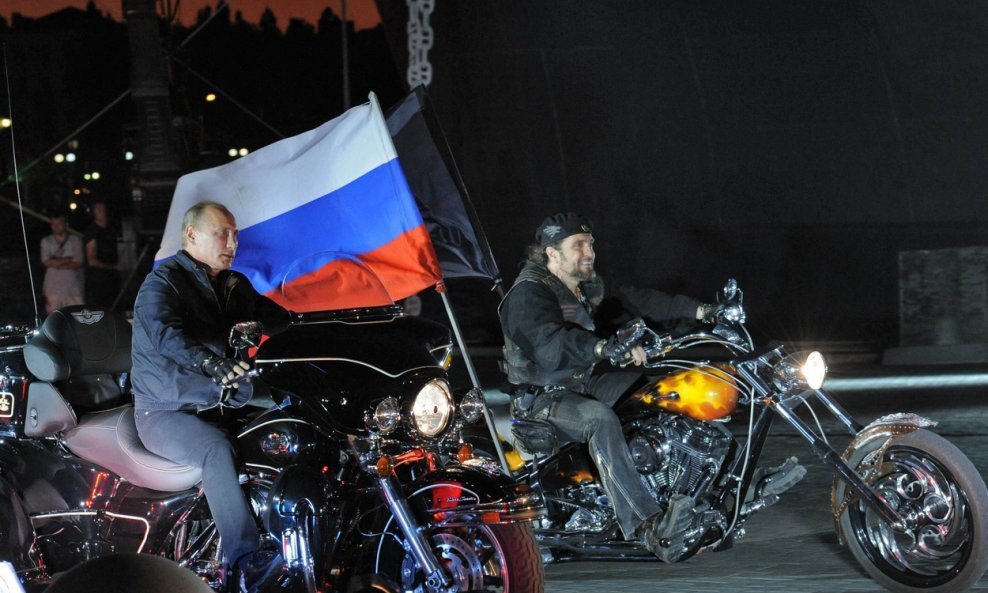 Noćni vukovi Vladimir Putin i Alexander Zaldostanov