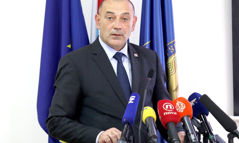 Ministar branitelja Tomo Medved rekao je kako će se prava pripadnika HVO-a početi primjenjivati od početka 2019. godine